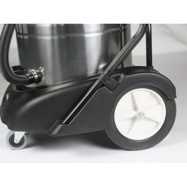 Пылеводосос для сухой и влажной уборки SC80-3W Super Clean на 80л 3-х моторный Пылеводосос для сухой и влажной уборки SC80-3W Super Clean на 80л 3-х моторный