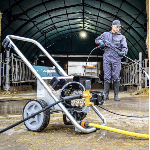 Аппарат высокого давления без нагрева воды Lavor Pro HCR 1515 LP RA