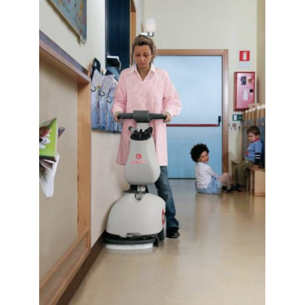 Поломоечная машина Comac Vispa 35 B