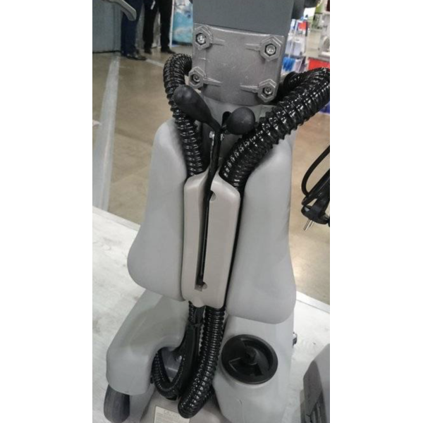 Поломоечная машина Comac Vispa 35 B