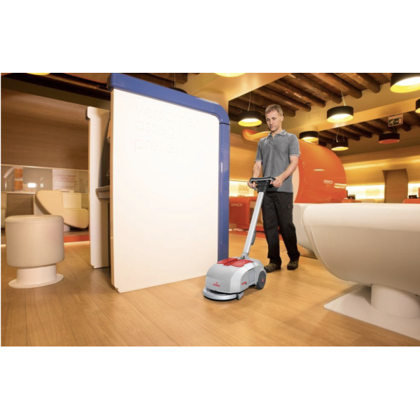 Поломоечная машина Comac Vispa XS Поломоечная машина Comac Vispa XS