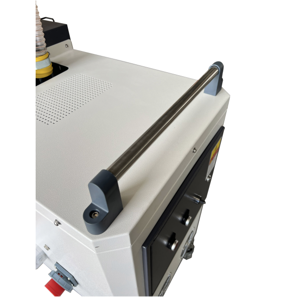 Пылесос индустриальный EVOline IVC 10-30