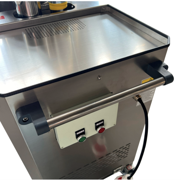 Пылесос индустриальный EVOline IVC 1100-30